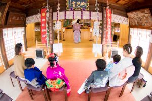 神社で七五三